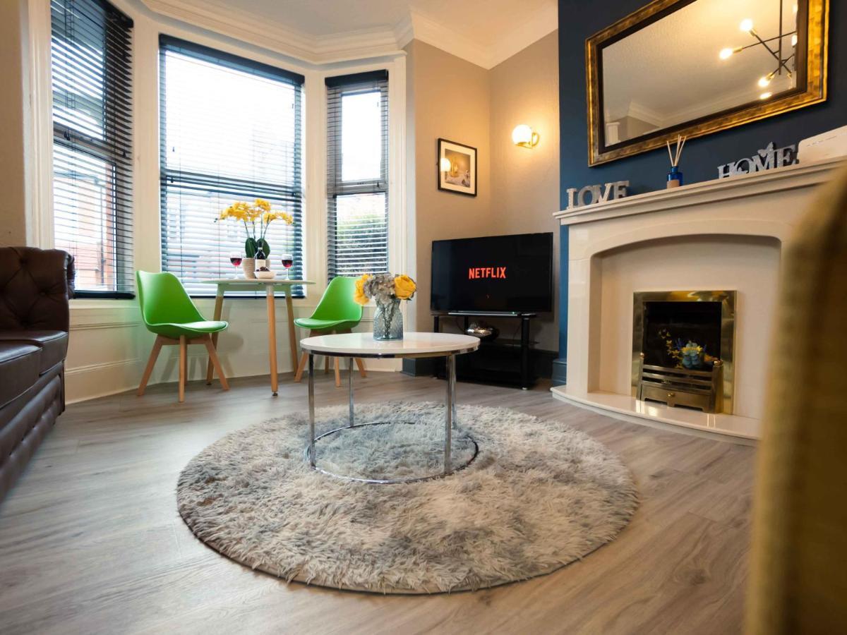 Pass The Keys Amazing, Newly Renovated 5Bedroom House Sleeps 10 Scarborough Exteriör bild