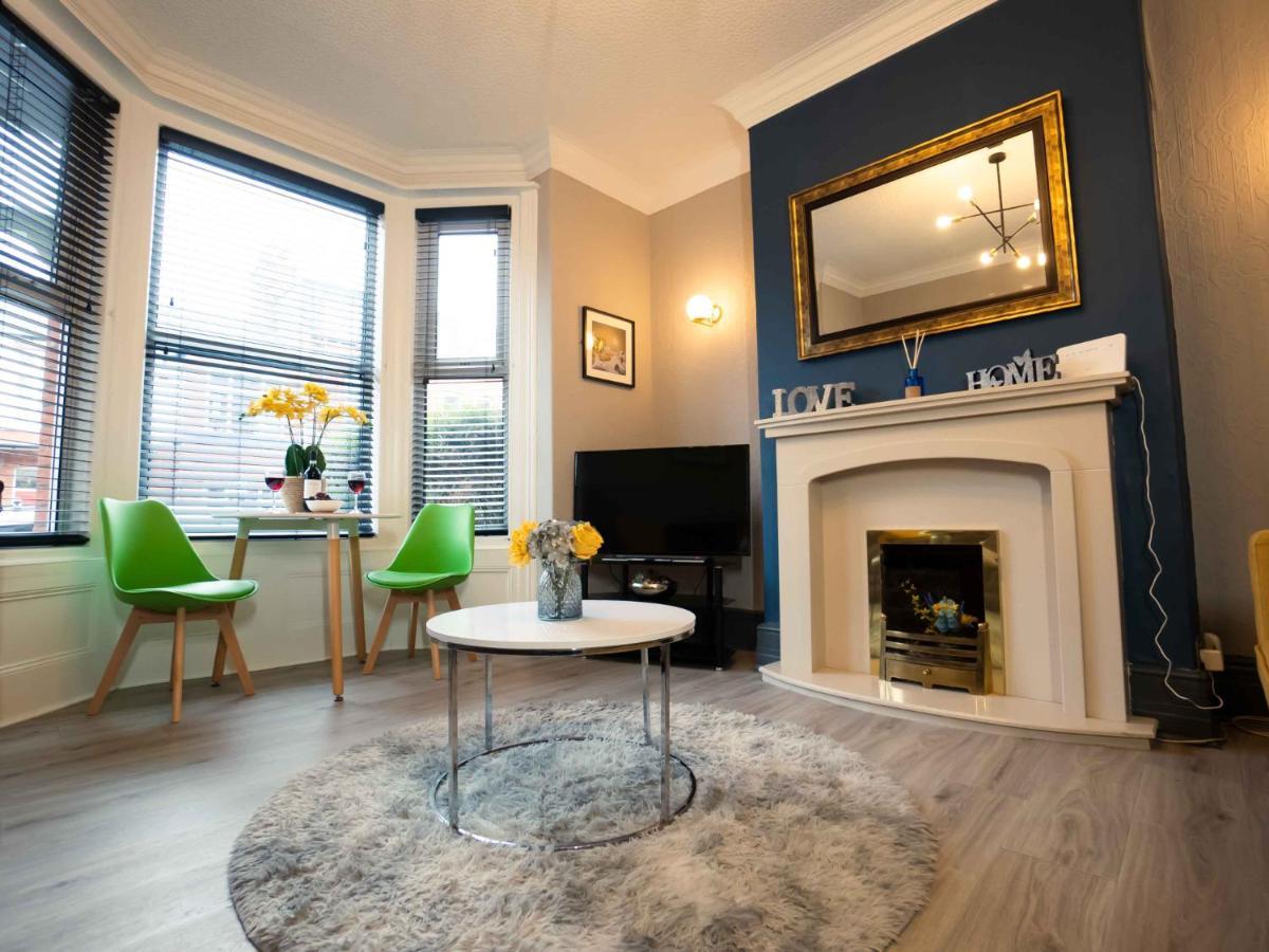 Pass The Keys Amazing, Newly Renovated 5Bedroom House Sleeps 10 Scarborough Exteriör bild
