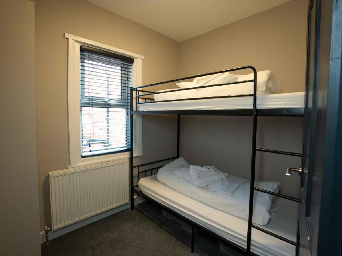 Pass The Keys Amazing, Newly Renovated 5Bedroom House Sleeps 10 Scarborough Exteriör bild