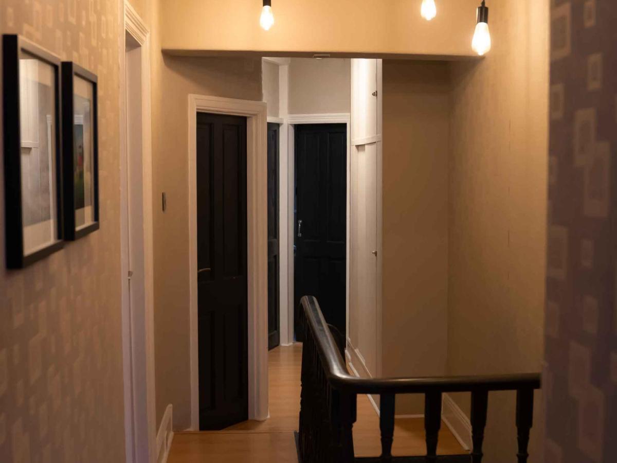 Pass The Keys Amazing, Newly Renovated 5Bedroom House Sleeps 10 Scarborough Exteriör bild